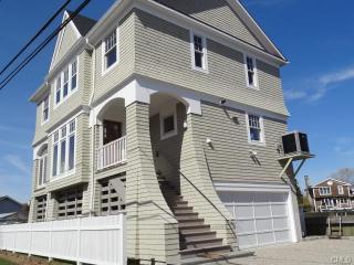 2030 Fairfield Beach Rd, Fairfield, CT 06824-6525