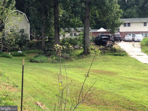 2890 Spg Lk Dr, Davidsonville MD 21035-1230 exterior