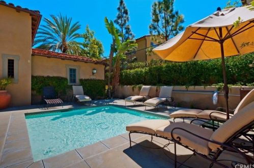 74 Bower Tree, Irvine CA  92603-0104 exterior