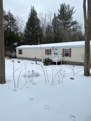 56 Middle Oxbow Rd, Hinsdale, NH 03451-2026