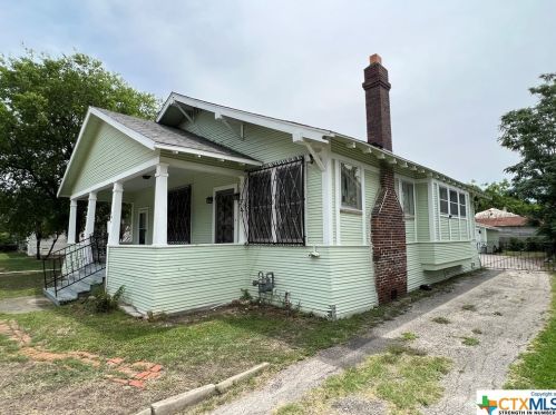 154 Glenwood Ct, San Antonio, TX 78210-4022