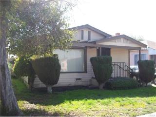 330 Century Blvd, Los Angeles CA  90003-4822 exterior