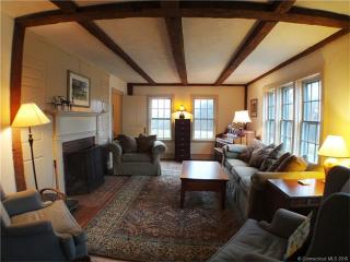 217 Bigelow Rd, North Windham, CT 06247-1439