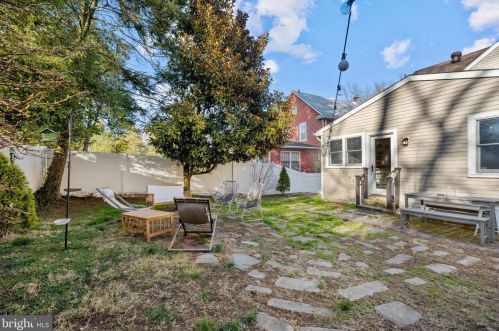 24 Evergreen Ln, Tavistock NJ  08033-1202 exterior