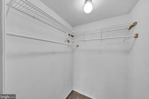 383 Silvia St, Trenton NJ 08628-3238 exterior