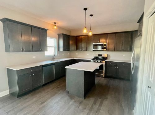 119 Oakview Dr, Mokena, IL 60451-1449