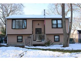 103 Brightside Ave, Warwick, RI 02889-2509