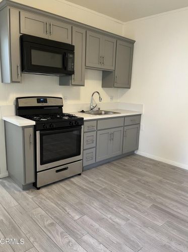 373 Laun St, Altadena, CA 91001-5539
