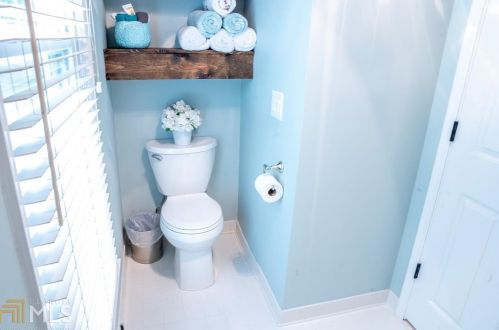 505 Bainbridge Dr, Atlanta GA  30327-4273 exterior