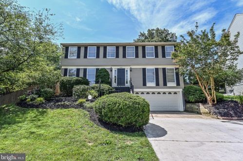 8407 Paige Glen Ave, Springfield VA  22152-3543 exterior