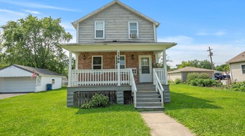 1596 Austin Ave, Crete, IL 60417-3202
