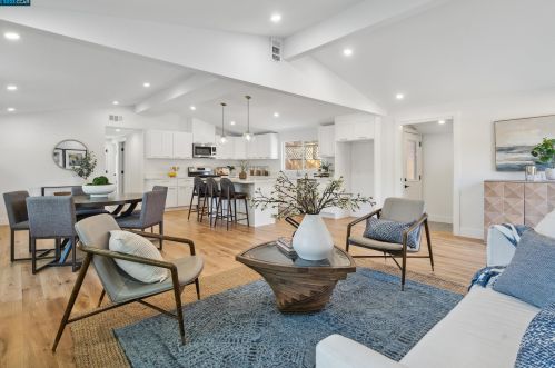 3407 Moretti Dr, Concord CA  94519-2049 exterior