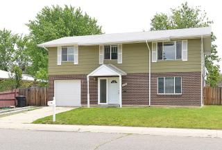 5004 Scranton Ct, Denver CO  80239-4318 exterior