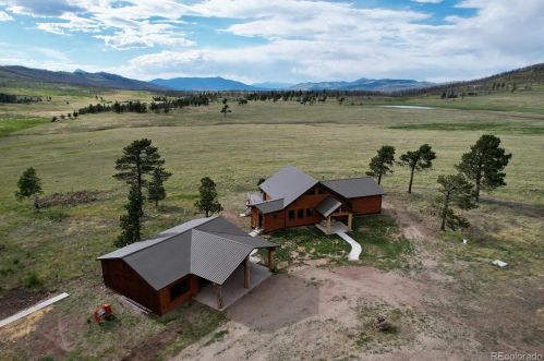 2104 Sigler Dr, Sangre De Cristo Ranches CO exterior