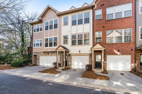 3704 Ashford Creek Hl, Atlanta, GA 30319-5058
