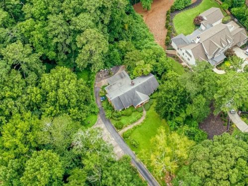 740 Moores Mill Rd, Atlanta GA  30327-1561 exterior