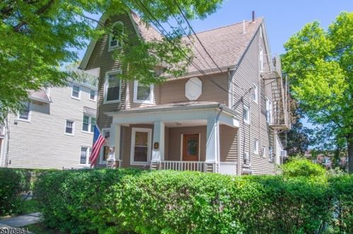 9 Morton St, Bloomfield, NJ 07003-5123