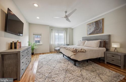 1226 4 St, Philadelphia PA 19147-0052 exterior