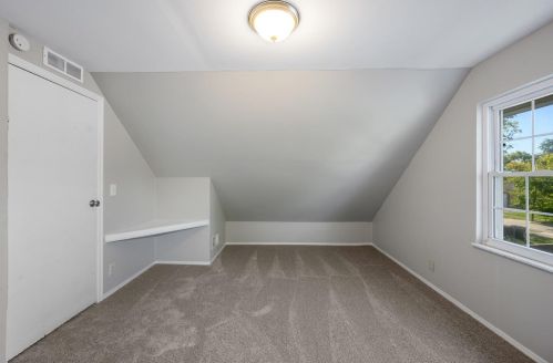 1590 Fawnvista Ln, Cincinnati OH 45246-2039 exterior