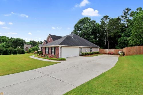 651 Pathwood Ln, Stockbridge GA  30281-7788 exterior