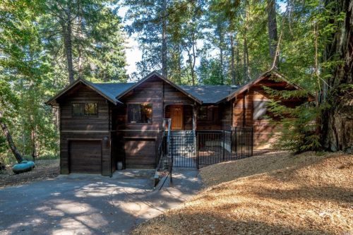 2015 Perch Pl, Willits CA  95490-8464 exterior