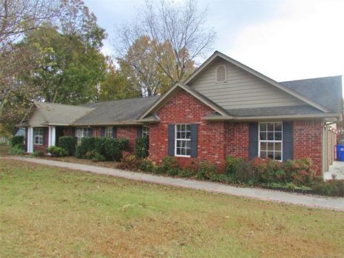 3435 Porter Ave, Muskogee, OK 74403-1836