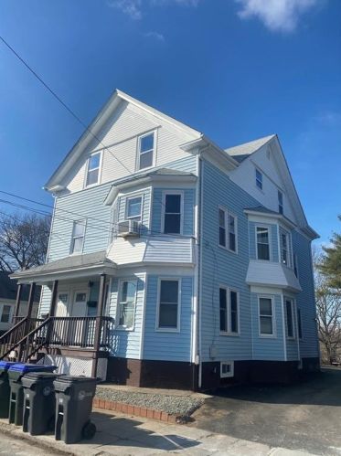 35 Riverdale St, Providence, RI 02909-5037