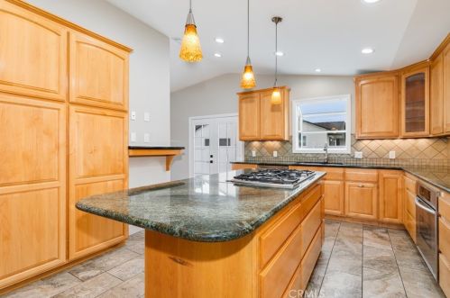 2949 Bridgeport Ave, Anaheim CA  92804-2049 exterior