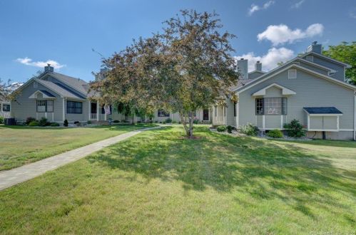 906 Canterbury Ln, Colchester, CT 06415-1250