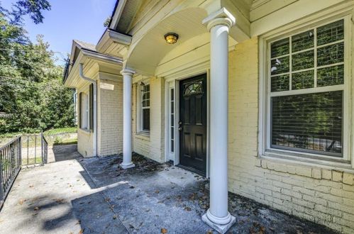 438 Burlington Rd, Atlanta GA  30307-1104 exterior