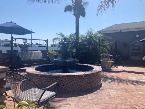 21851 Newland St, Huntington Beach CA  92646-7602 exterior