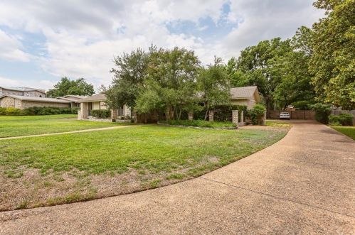 304 Blue Rdg Trl, Austin TX  78746-4538 exterior