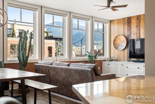 901 Pearl St, Boulder CO  80302-5108 exterior