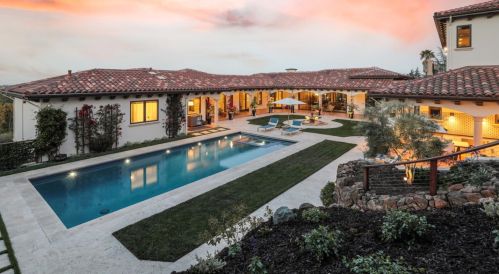 883 Robb Rd, Palo Alto, CA 94306-3730
