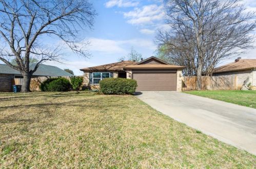 7305 Leyland Pl, Fort Worth TX  76137-1832 exterior