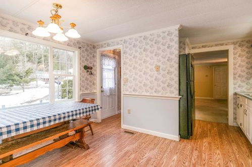 744 Battle St, Concord, NH 03303-7710