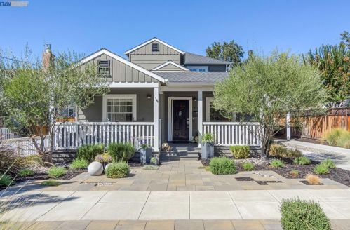 4349 2nd St, Pleasanton, CA 94566-7151
