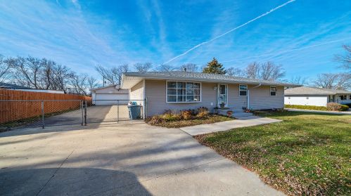 4815 Orchard Ave, Rockford, IL 61108-2375