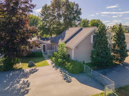 22 Thornton Rd, Nashua, NH 03063-1118