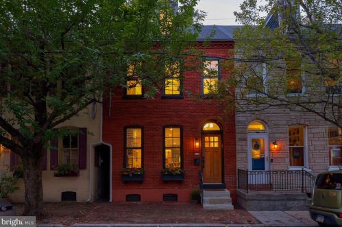 330 Mary St, Lancaster PA  17603-3329 exterior