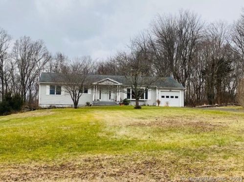 69 Jobs Rd, Wallingford, CT 06492-2531
