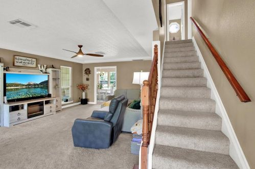 411 County Road 28, Angleton TX 77515-9420 exterior