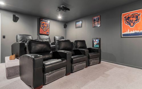 816 Mark Ln, Pingree Grove IL  60140-8278 exterior