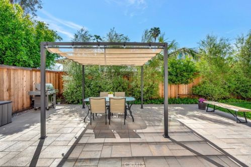 22 Delamesa, Irvine CA  92620-1838 exterior