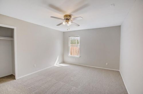 298 Spg Br Loop, Uhland TX 78640-5366 exterior