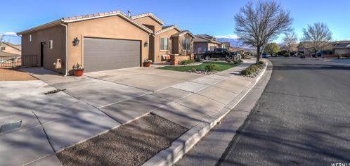3598 Price Hills Dr, Saint George, UT 84790-6291