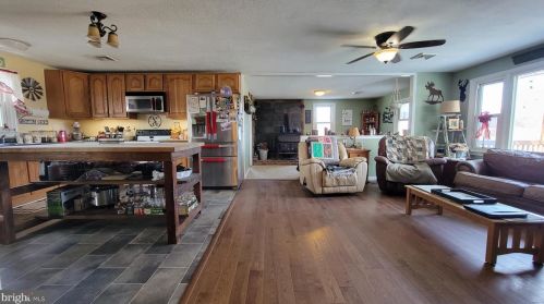 518 Cranes Gap Rd, Carlisle PA  17013-9602 exterior