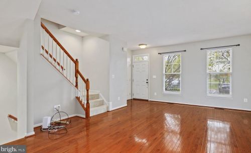 9054 Marble Falls Ct, Bristow, VA 20136-6146
