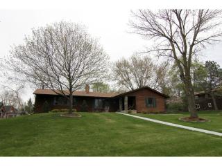 4540 Acorn St, Saint Paul, MN 55123-3004