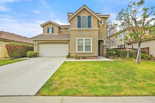 420 Deodar St, Redlands, CA 92374-1642